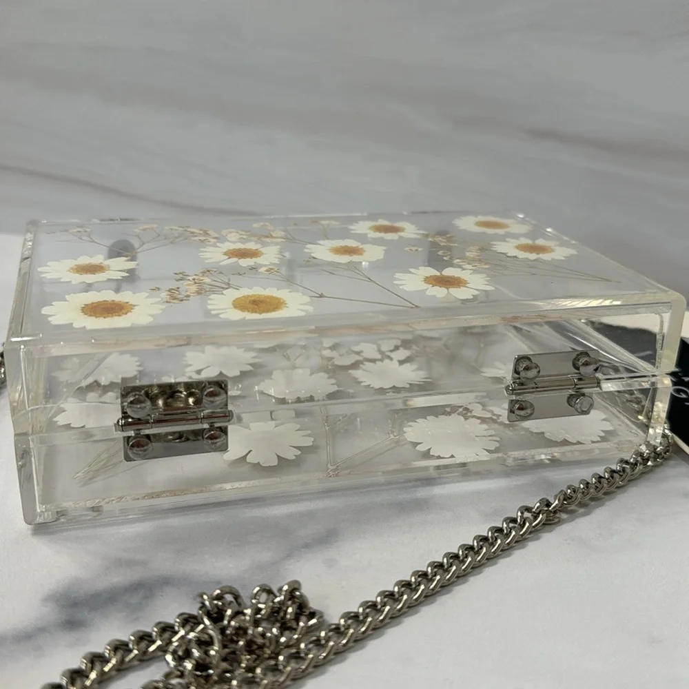 Daisies acrylic transparent lucite box clutch with silver chain strap๐ผ - Picture 14 of 15
